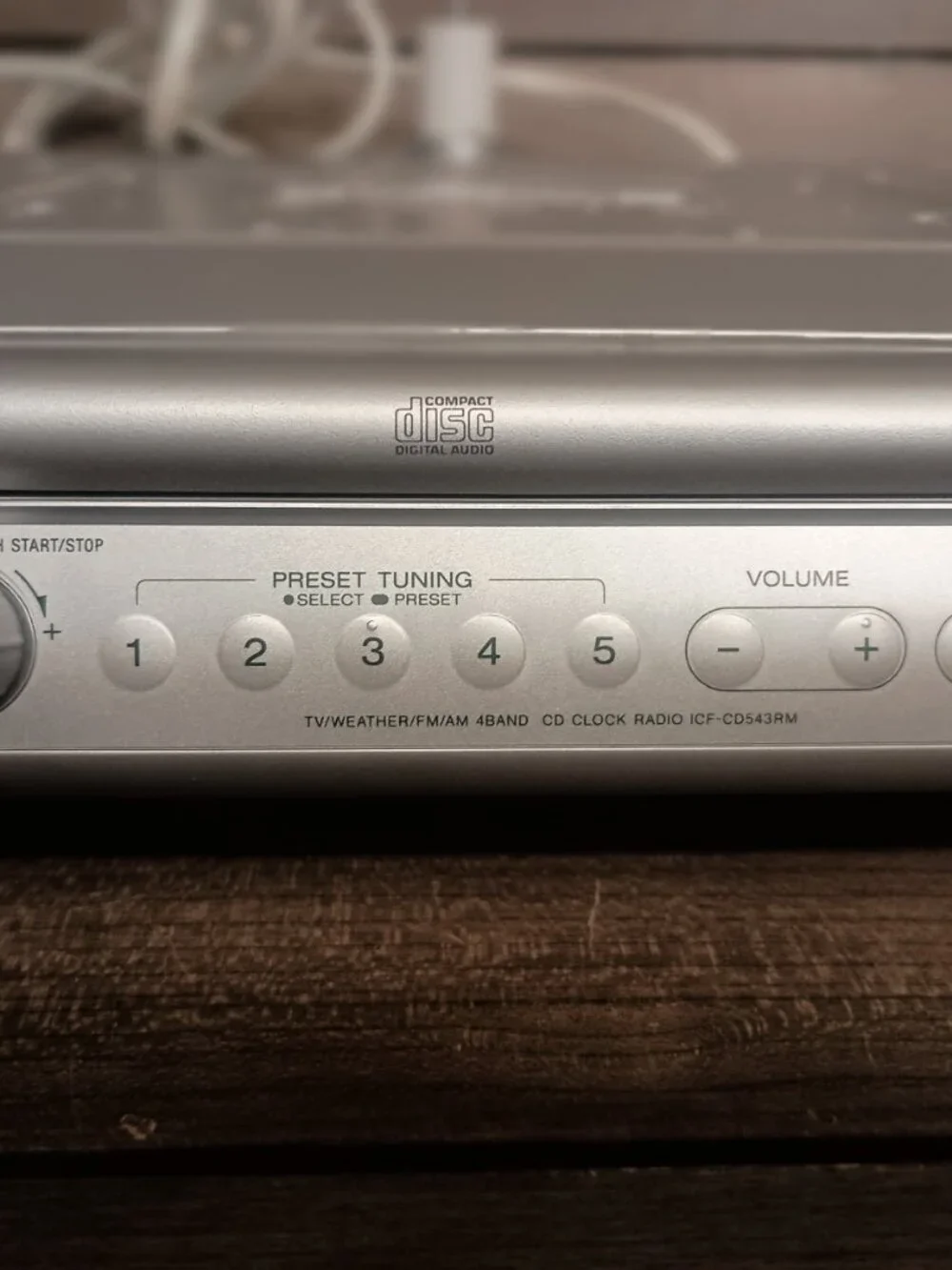 Sony Under Counter CD AM/FM Radio Player Model ICF-CD543RM Tested No Remote